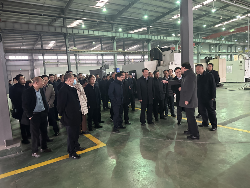 蚌埠市委書(shū)記黃曉武、市長(zhǎng)馬軍、市委副書(shū)記王慶武一行蒞臨蚌埠公司參觀考察